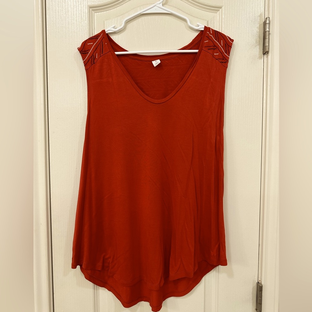 Old Navy, Size XL, burnt orange shirt